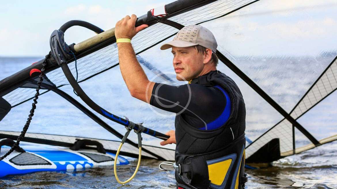 The 10 Golden Rules of Water Safety: Essential Tips for Paddlers