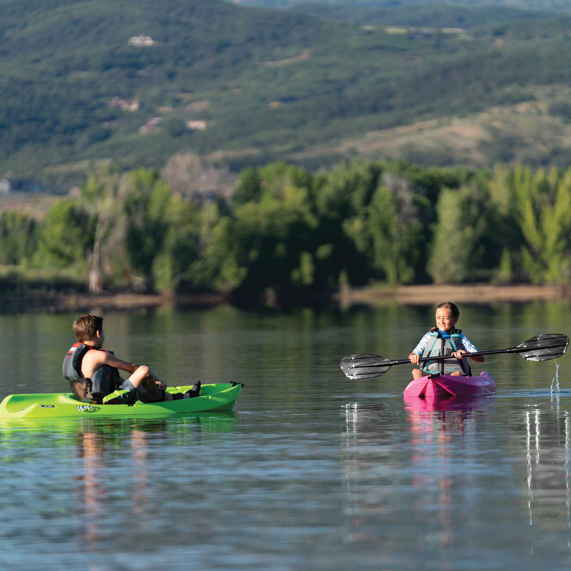 Lifetime Youth Wave Kayak with Paddle Package - Image 5